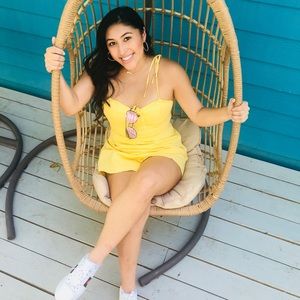 Yellow loose fitted dress!